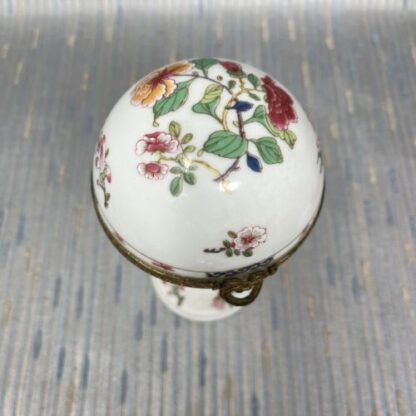 Egg Limoges France uovo porcella Francia - immagine 3