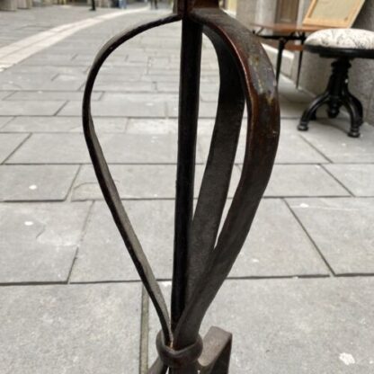 Antique candelabra iron  porta candela antico In Ferro Battuto. - immagine 3