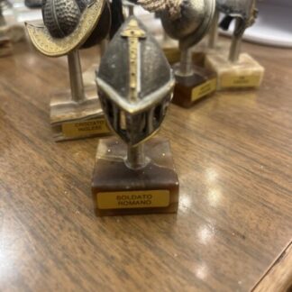 Miniature Romano Gladiatore Roman Gladiator Helmet 1.5" metal 2.5" marble stand